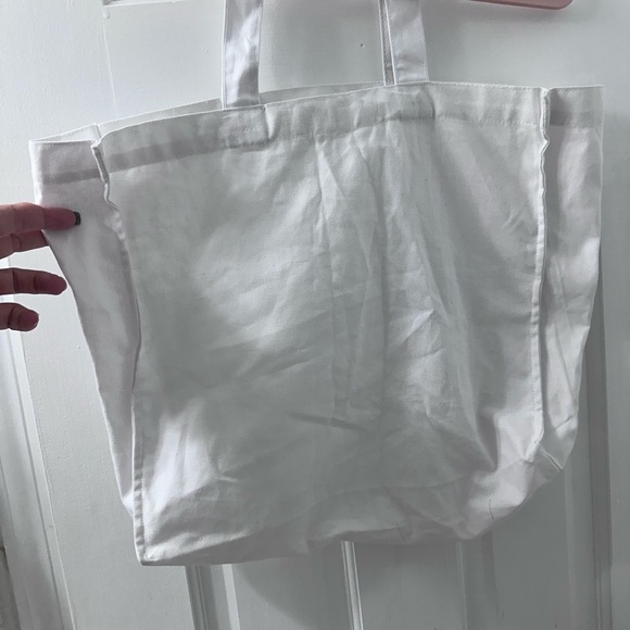 Gucci Tote - Picture 3 of 6